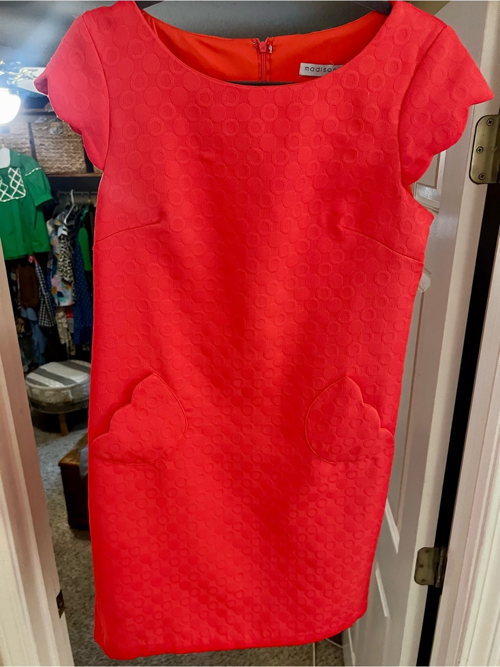 madison leigh Coral Textured Cap Sleeve Sheath Dress